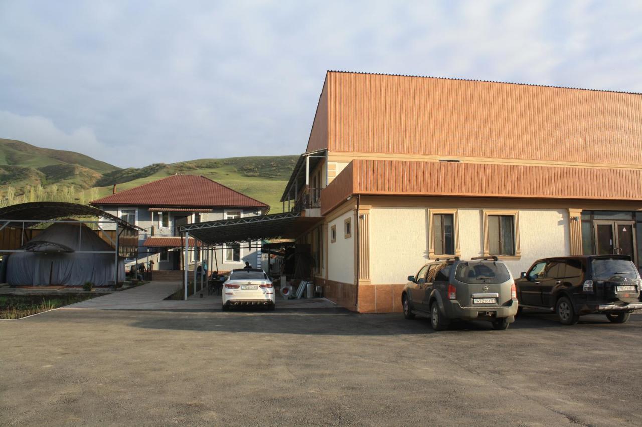 Saty Guest House Kültér fotó