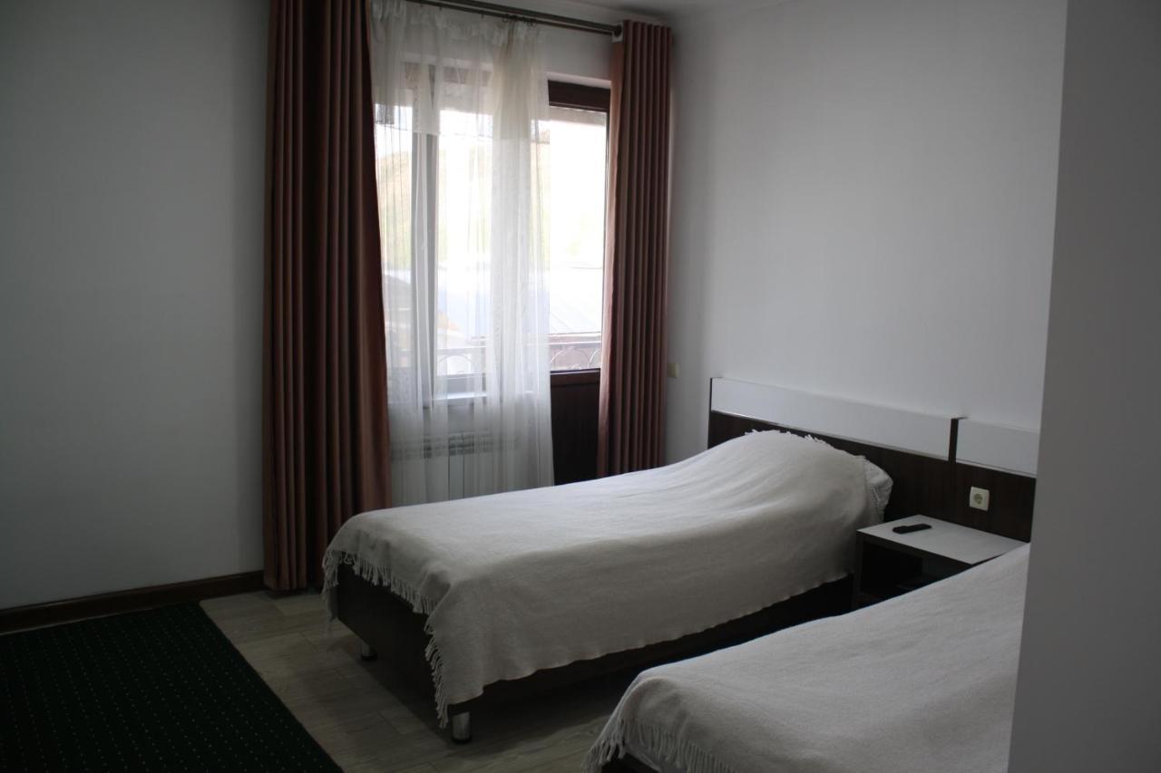 Saty Guest House Kültér fotó