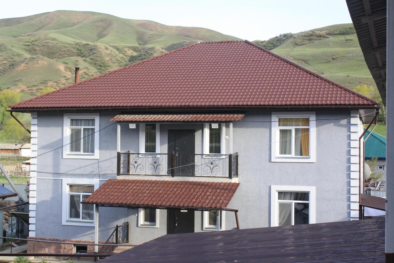 Saty Guest House Kültér fotó